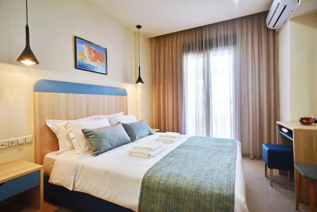 City Pearl Dntwn Apts Ираклио Екстериор снимка