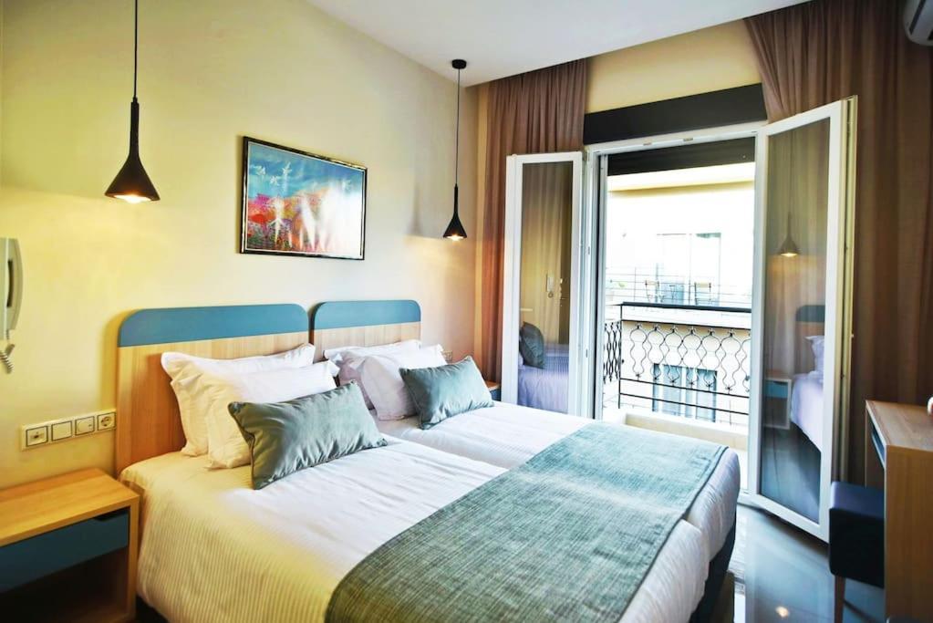 City Pearl Dntwn Apts Ираклио Екстериор снимка