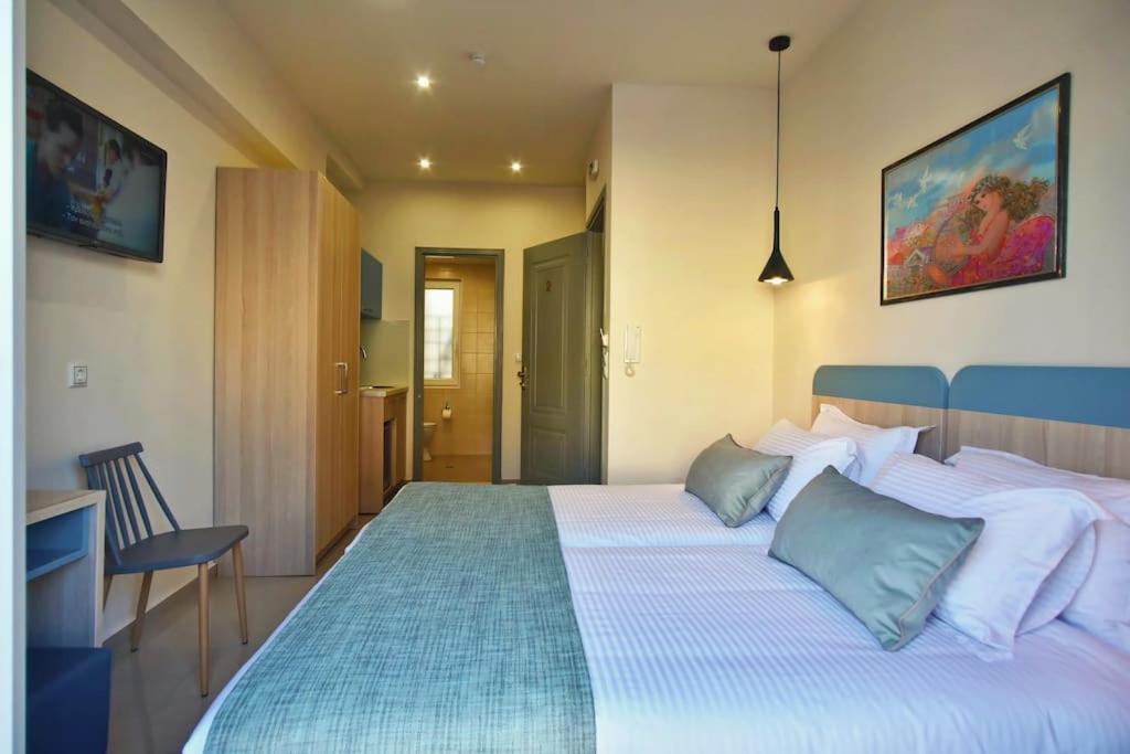 City Pearl Dntwn Apts Ираклио Екстериор снимка